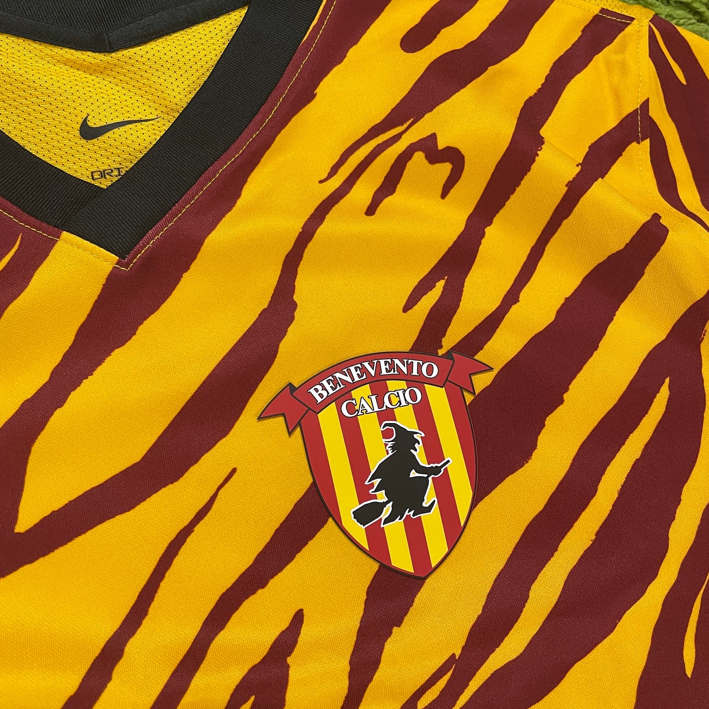 Nike Benevento Calcio Trikot gelb Größe L 2022 2023