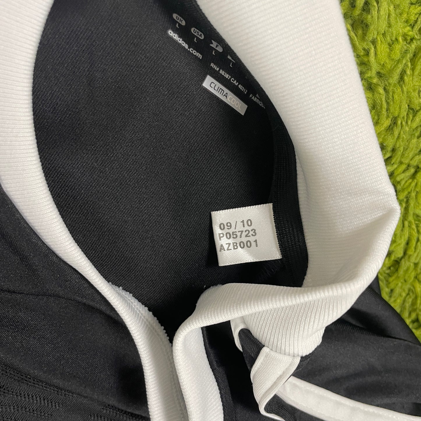 Adidas Partizan Belgrad Trikot schwarz Größe L 2010 2011