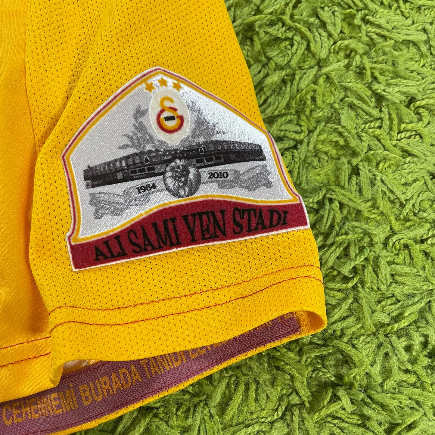 Adidas Galatasaray SK Kazim Kazim Richards Trikot rot Größe XL 2010 2011 Ali Sami Yen