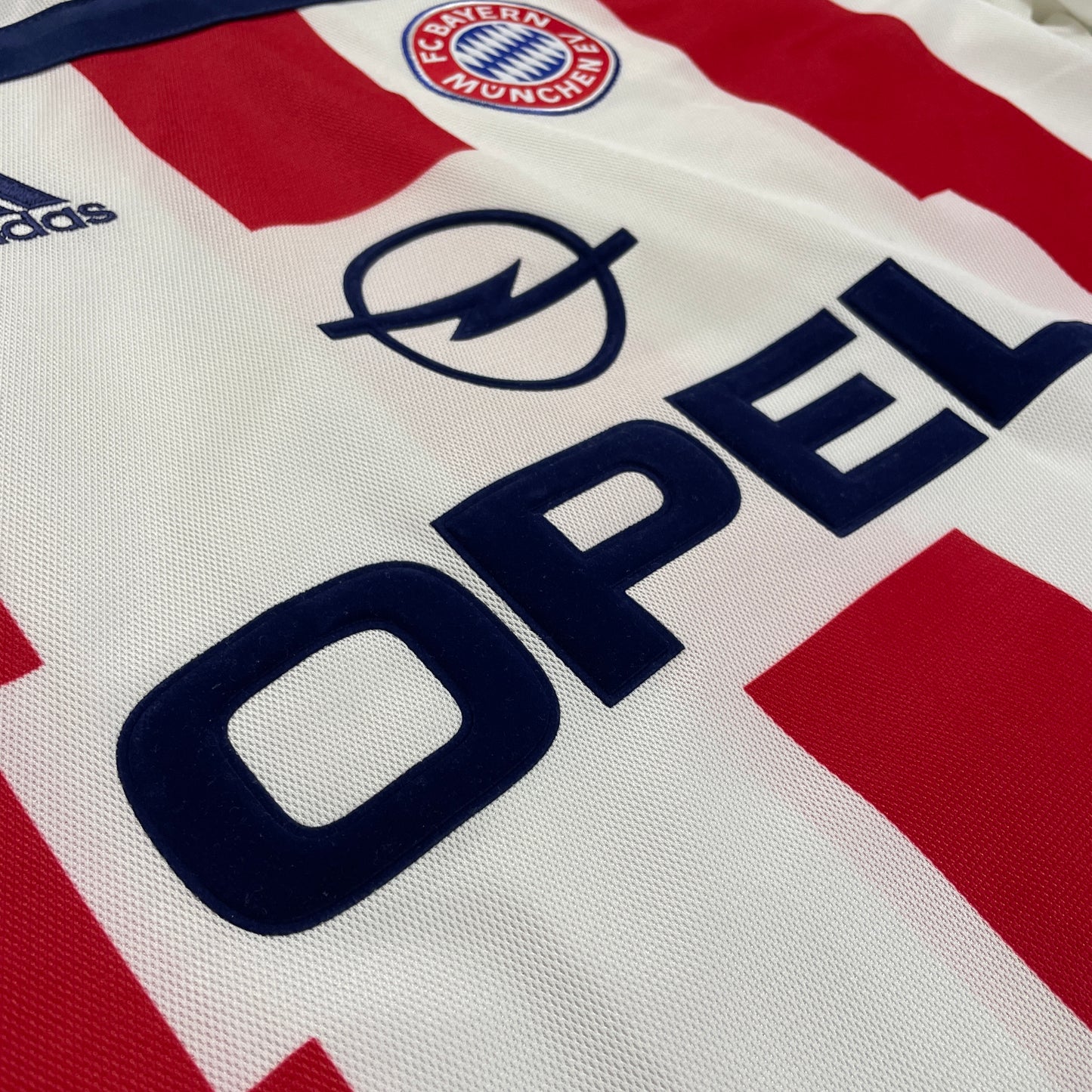 Adidas FC Bayern München Trikot weiß Strunz Größe L 2000 2002