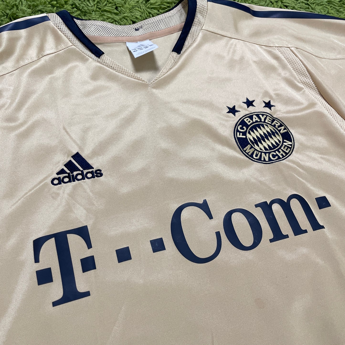 Adidas FC Bayern München Trikot Gold Größe L 2004 2005