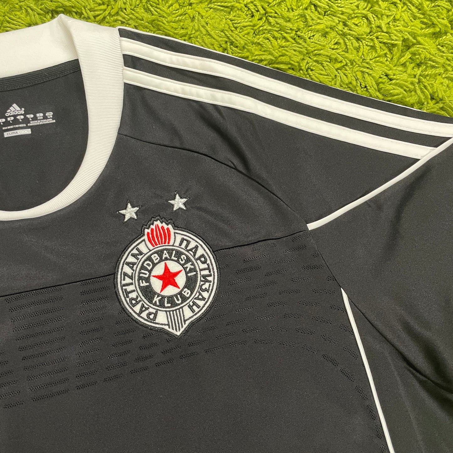Adidas Partizan Belgrad Trikot schwarz Größe L 2010 2011