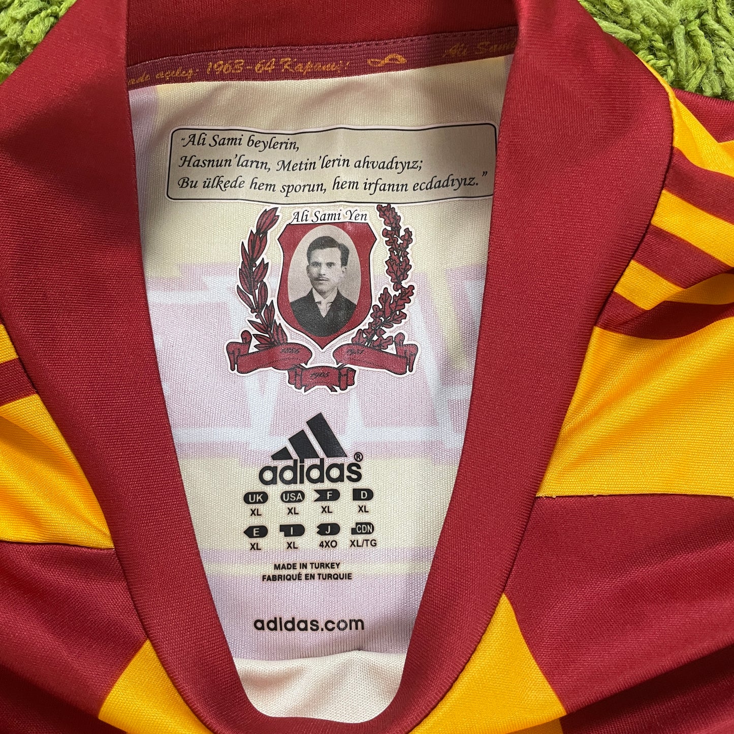 Adidas Galatasaray SK Kazim Kazim Richards Trikot rot Größe XL 2010 2011 Ali Sami Yen
