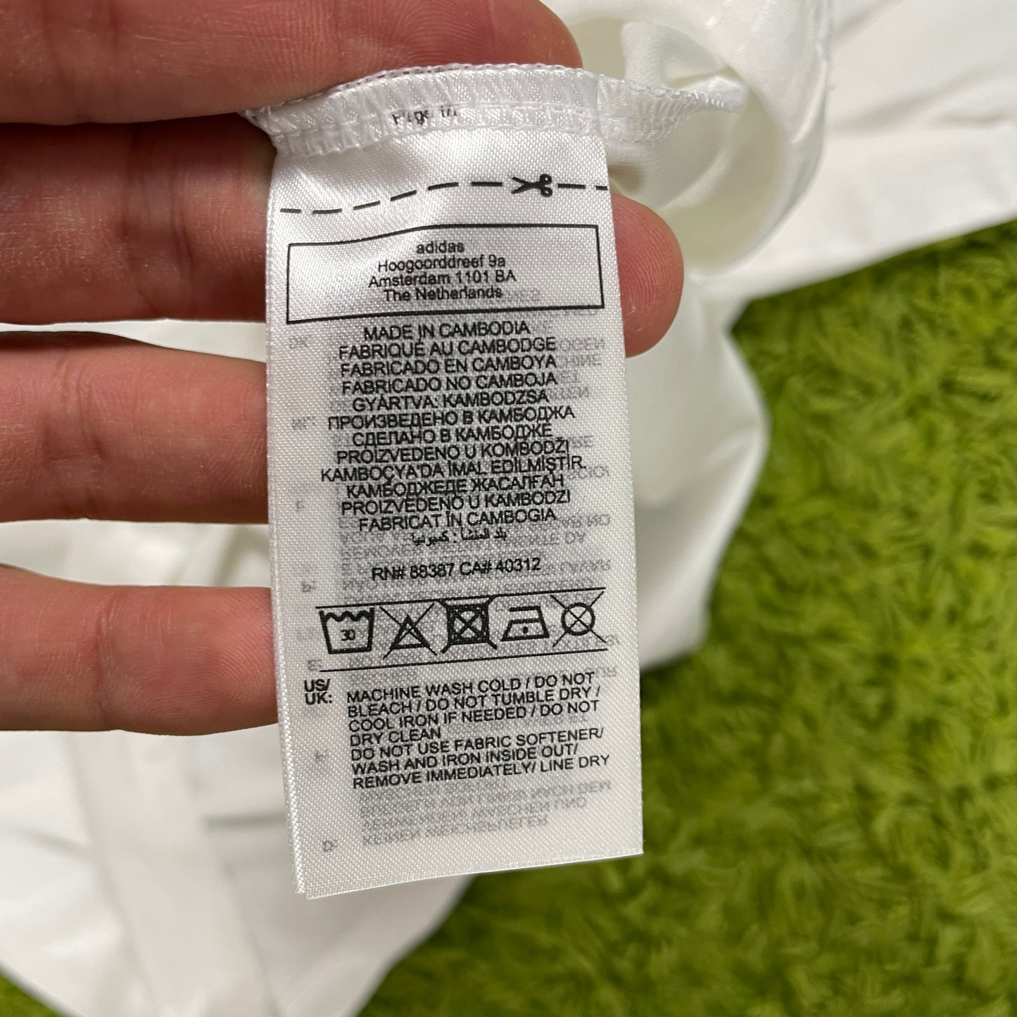Adidas Real Madrid Benzema Trikot weiß Größe M 2022 2023