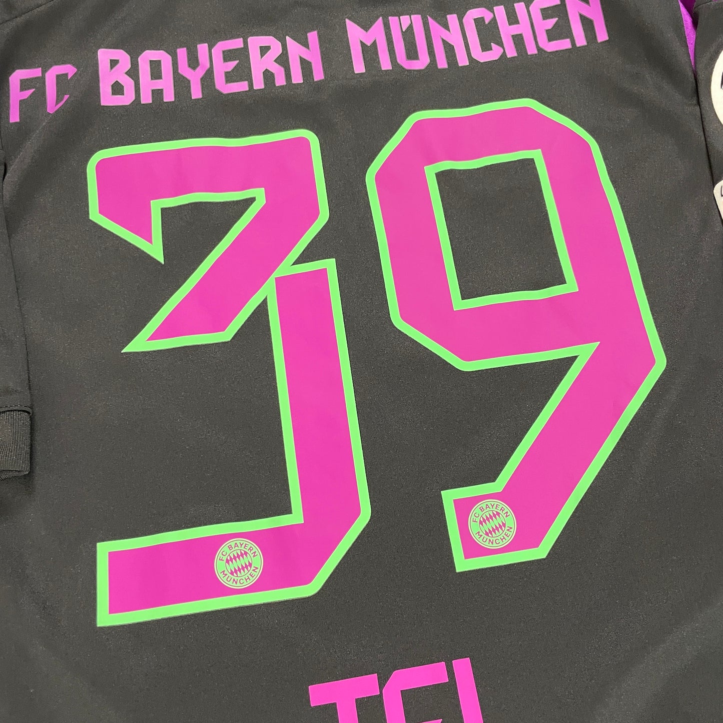 Adidas FC Bayern München Trikot TEL schwarz Größe M 2022 2023