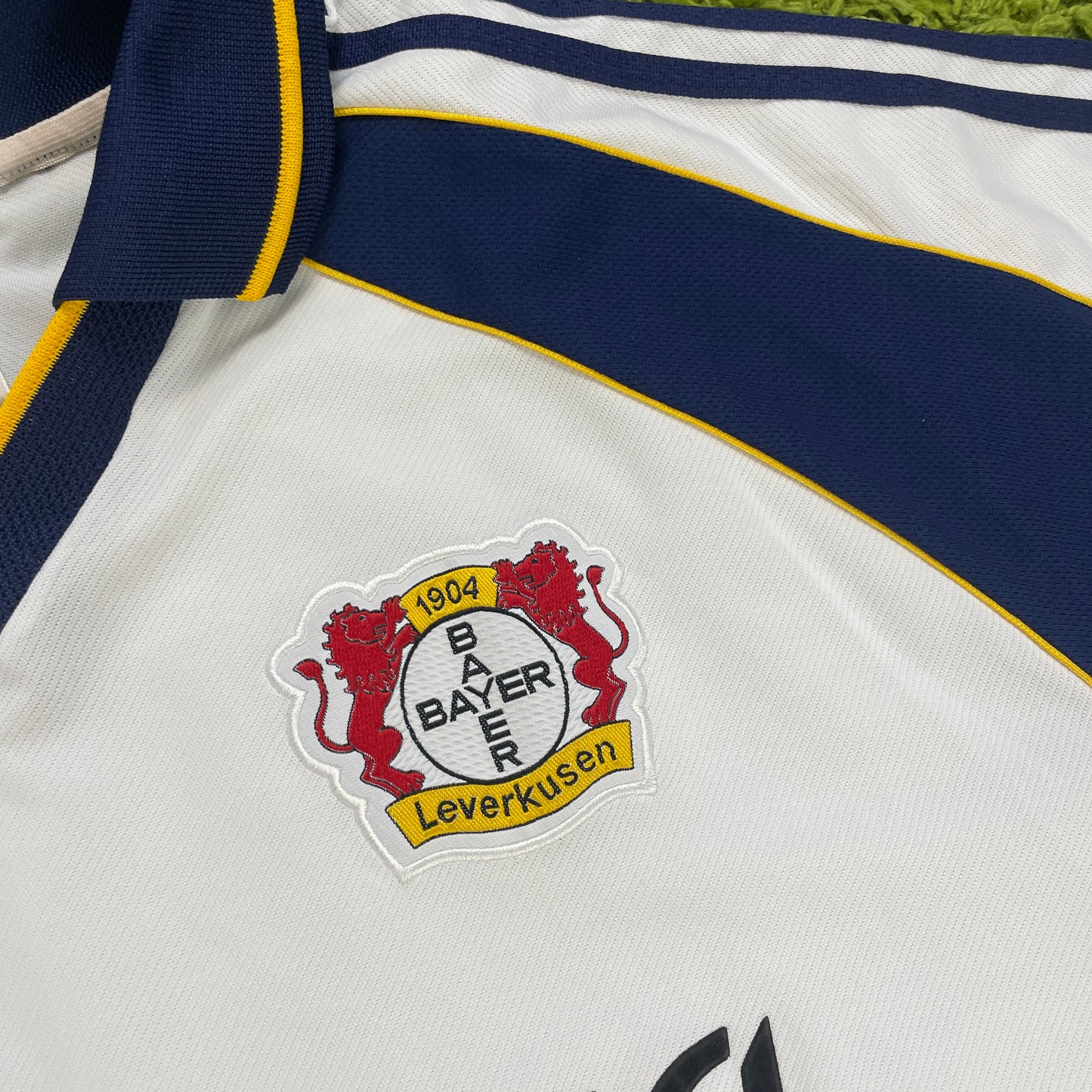 Adidas Bayer 04 Leverkusen Neuville Trikot 2000 2001 Größe XL