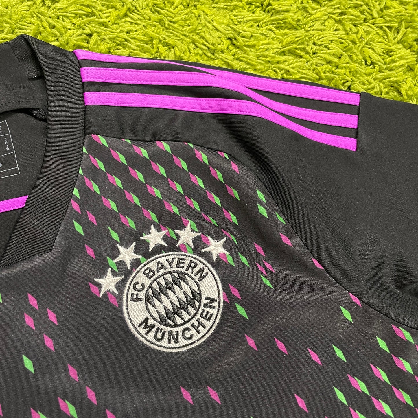 Adidas FC Bayern München Trikot TEL schwarz Größe M 2022 2023