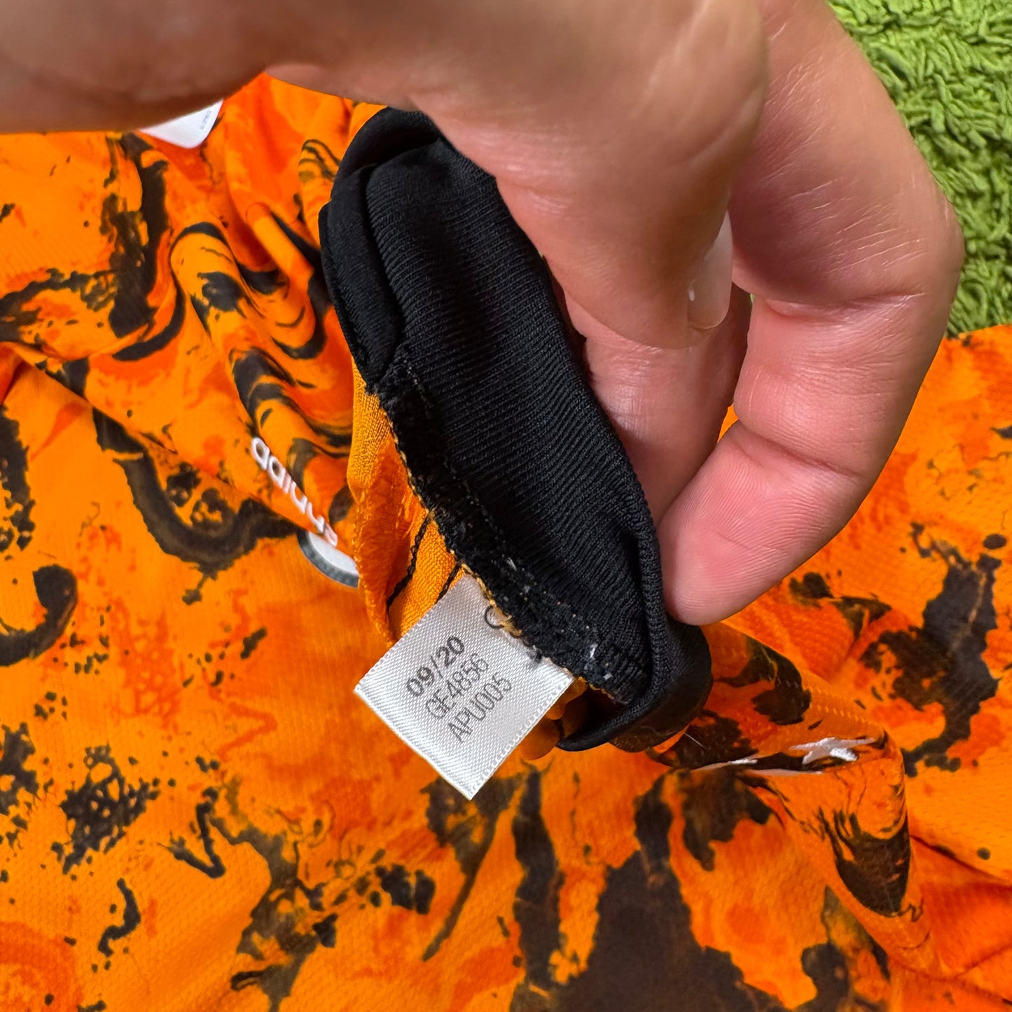 Adidas Juventus Turin Ronaldo Trikot Orange Größe XL 2020 2021