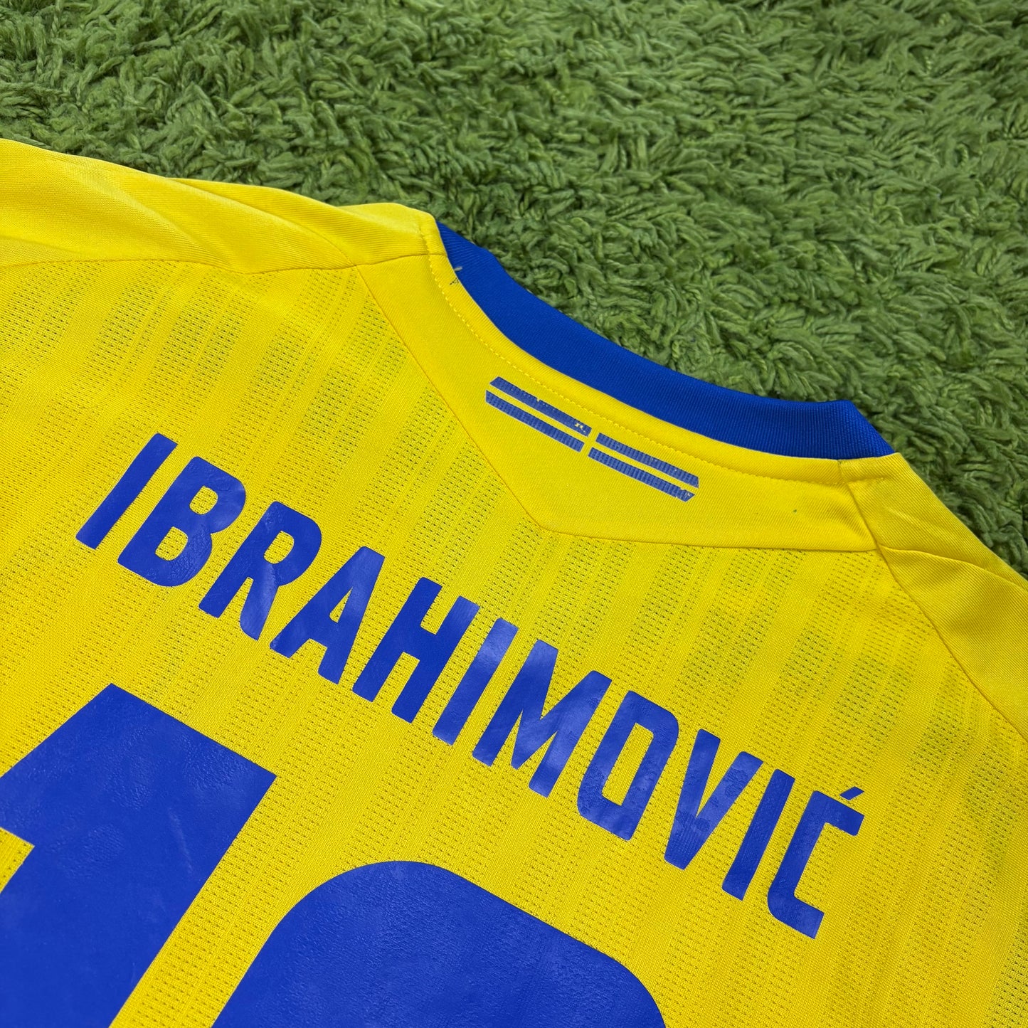 Umbro Schweden Ibrahimovic Trikot Gelb Größe XL 2008