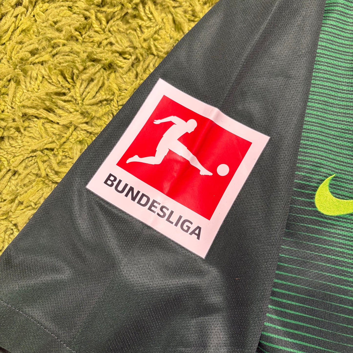 Nike VFL Wolfsburg Arnold Trikot Grün Größe L 2018 2019