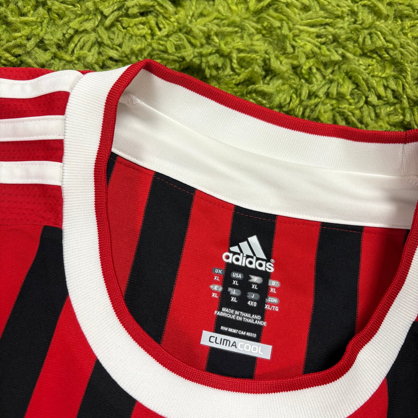 Adidas AC Mailand Milan Pato Trikot rot schwarz Größe XL 2010 2011