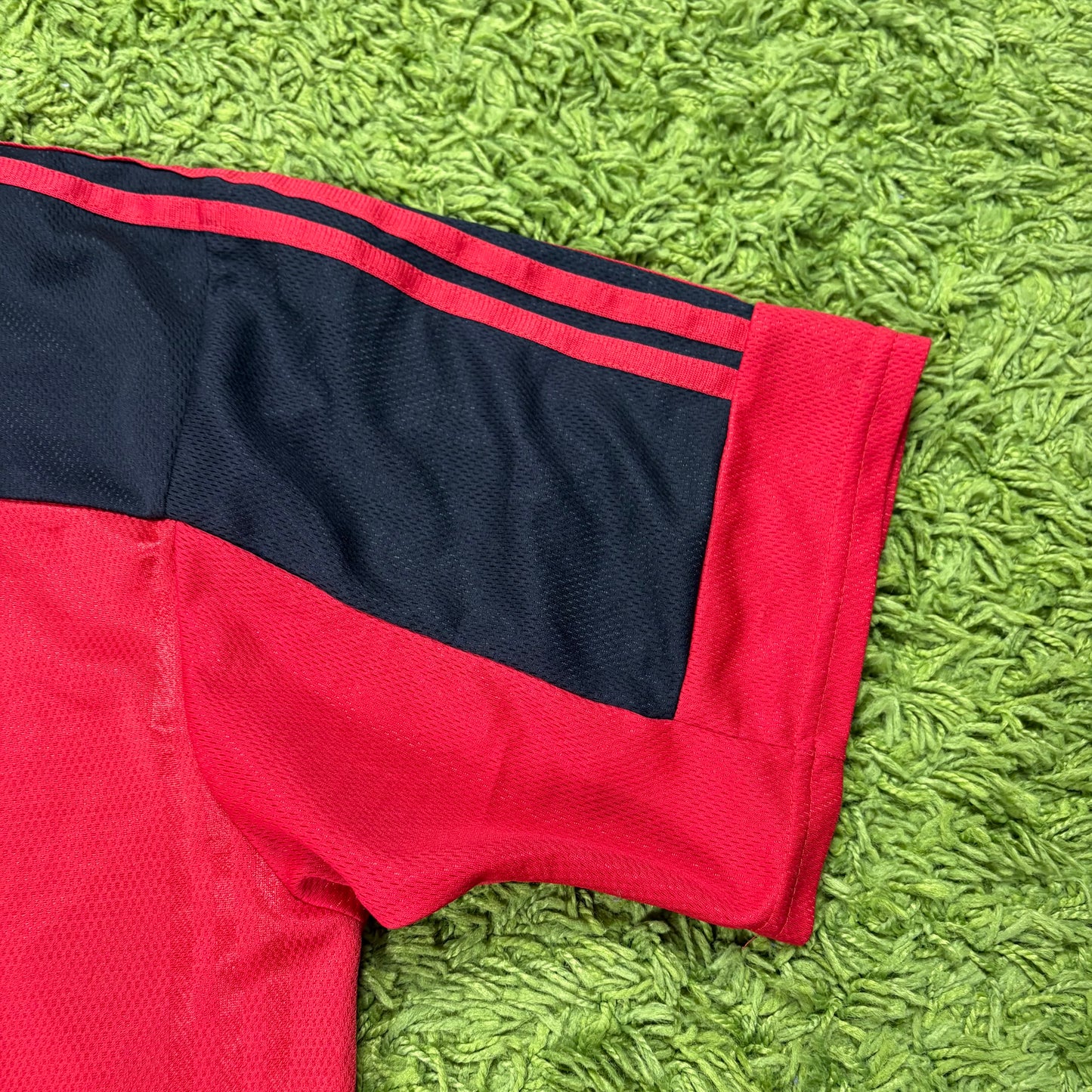 Adidas Guingamp Trikot rot schwarz Größe XL 2000 2001