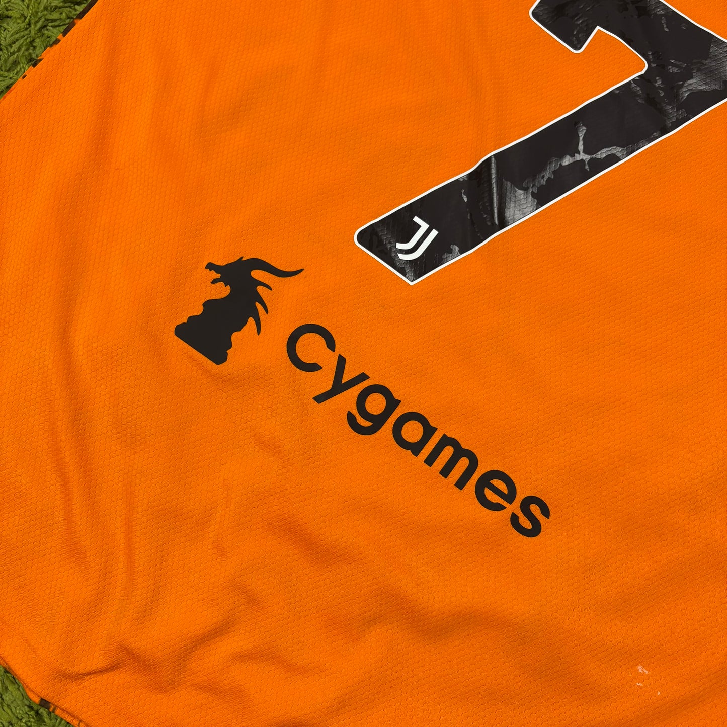 Adidas Juventus Turin Ronaldo Trikot Orange Größe XL 2020 2021