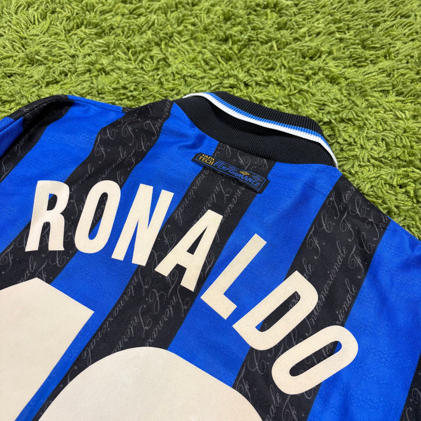 Umbro Inter Mailand Milan Ronaldo R10 Trikot blau schwarz Größe L 1997 1998