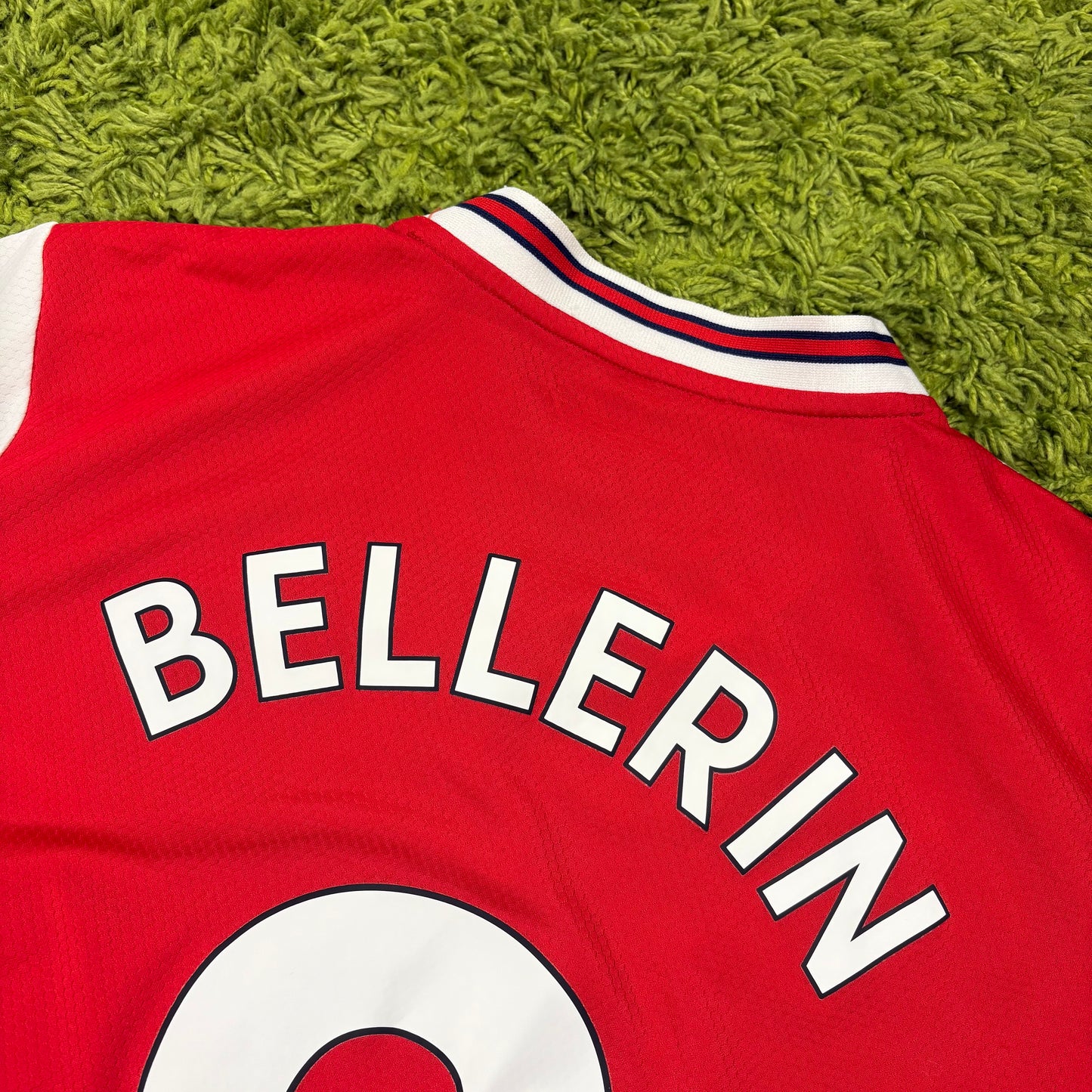 Adidas FC Arsenal Bellerin Trikot rot Größe M 2019 2020