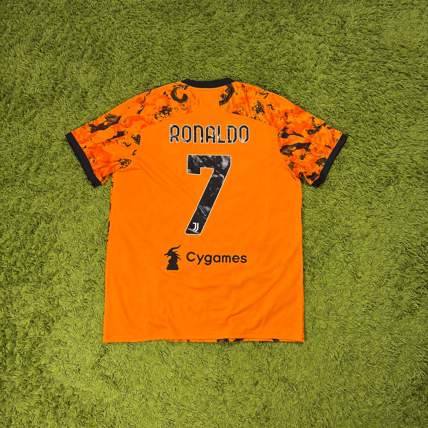 Adidas Juventus Turin Ronaldo Trikot Orange Größe XL 2020 2021