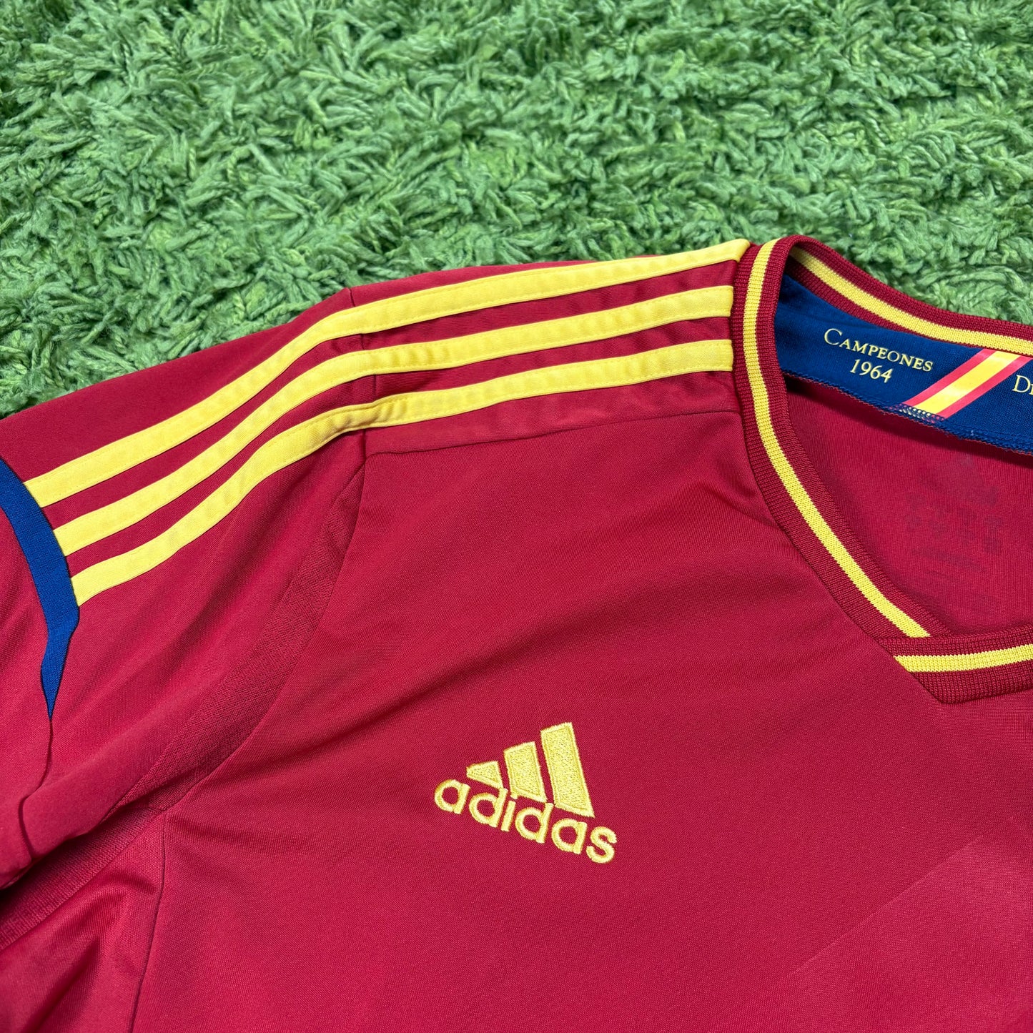 Adidas Spanien Xavi Trikot rot Größe M 2012