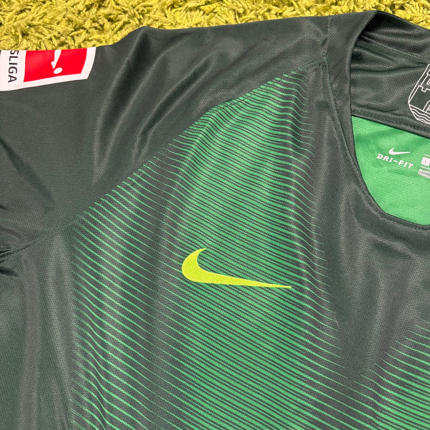 Nike VFL Wolfsburg Arnold Trikot Grün Größe L 2018 2019