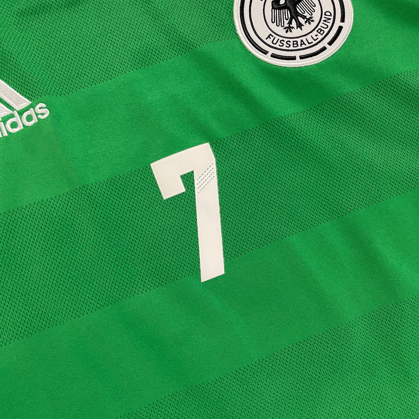 Adidas Deutschland Schweinsteiger Trikot grün Größe M 2012 DFB