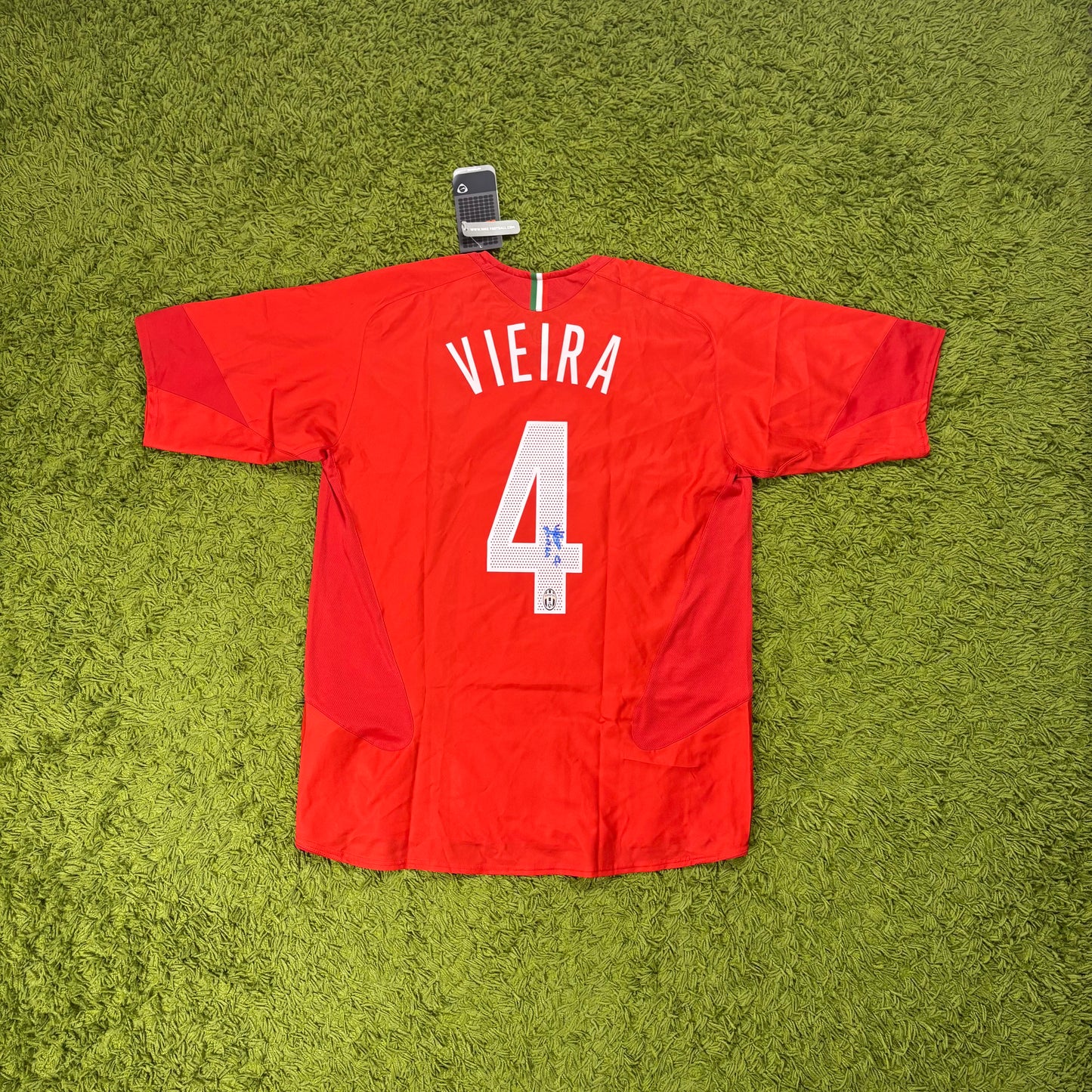 Nike Juventus Turin Vieira Trikot rot Größe L signiert 2005 2006