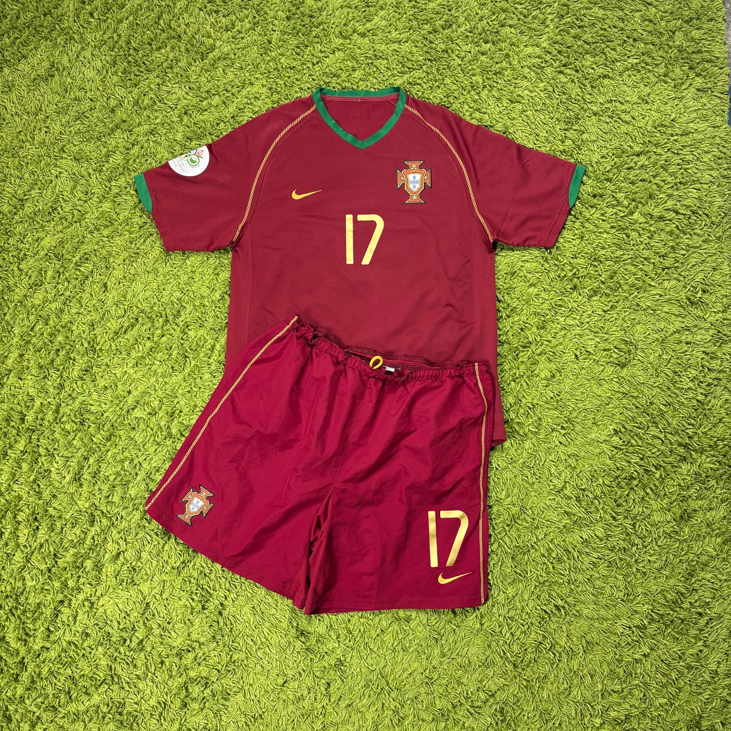 Nike Portugal Cristiano Ronaldo Trikot + Shorts Bordeaux rot Größe M 2006