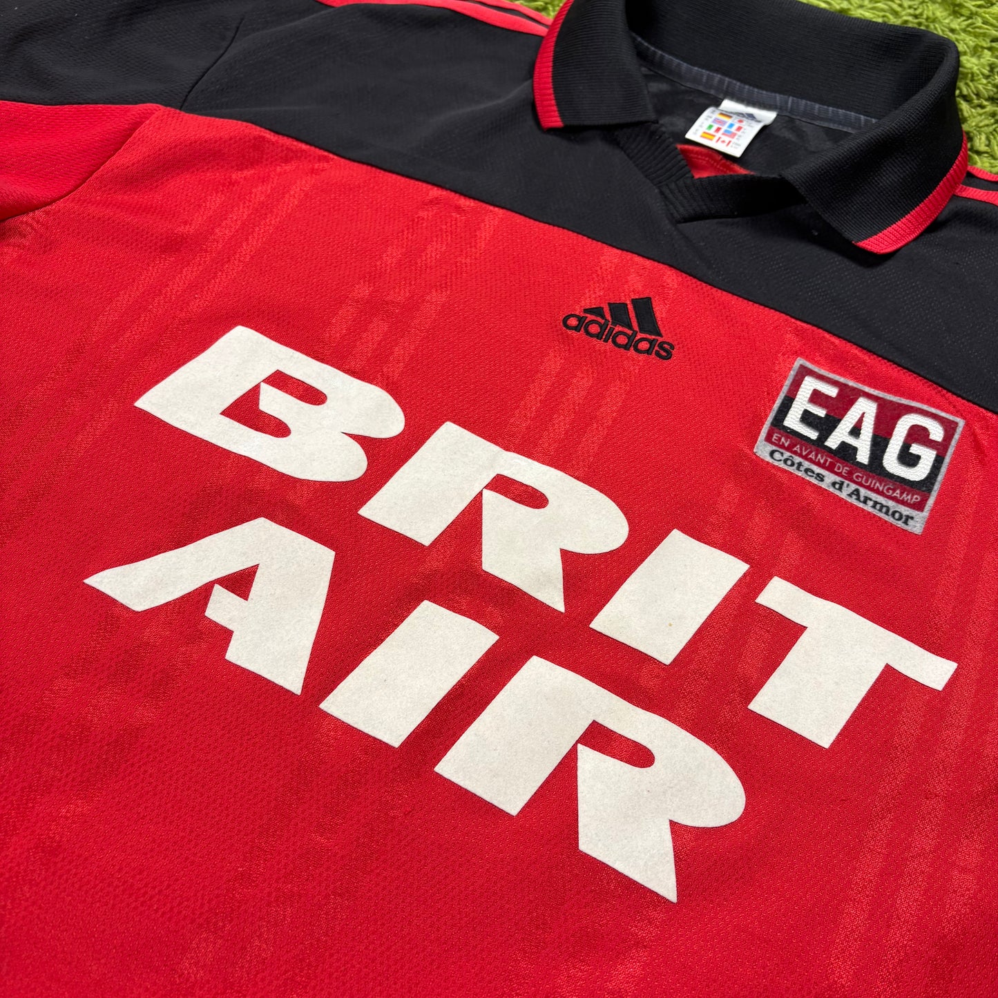 Adidas Guingamp Trikot rot schwarz Größe XL 2000 2001