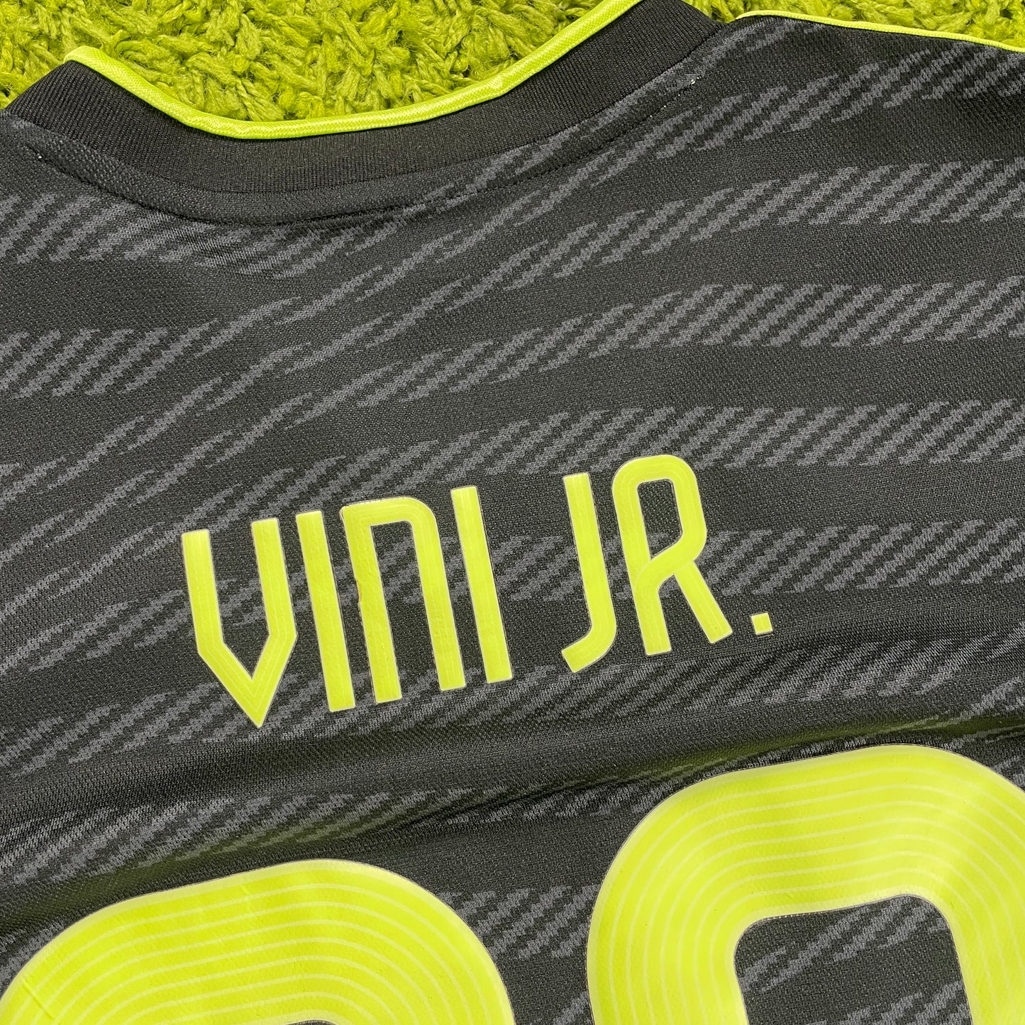 Adidas Real Madrid Vinicius Junior Trikot grau Größe M 2022 2023
