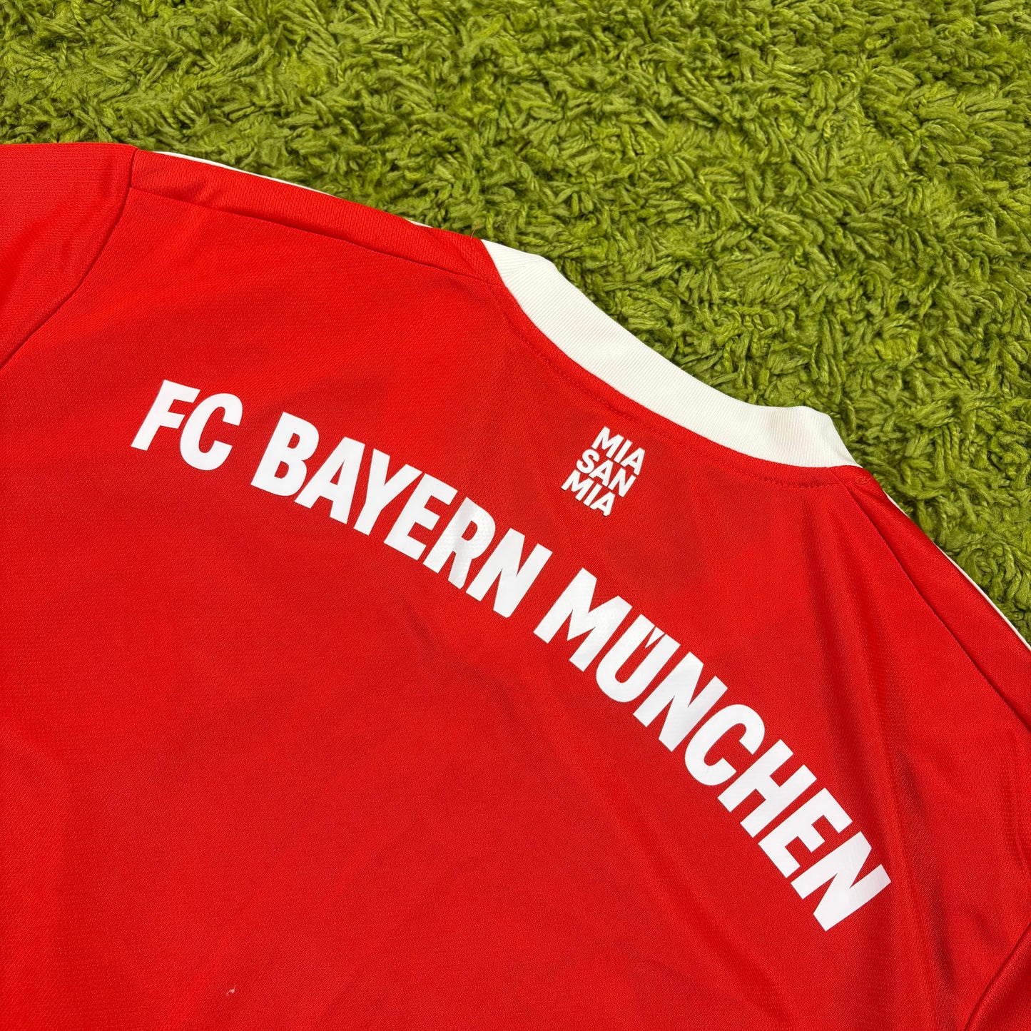 Adidas FC Bayern München Trikot rot Größe XL 2022 2023