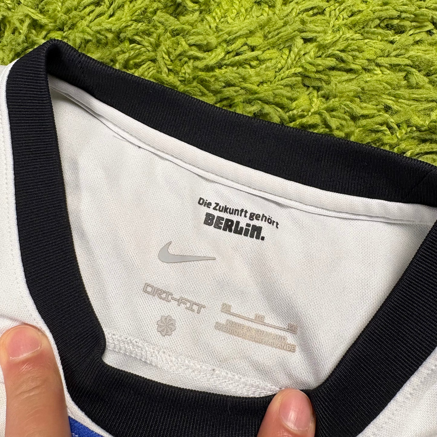 Nike Hertha BSC Berlin Jindaoui Trikot weiß blau Größe XL 2022 2023