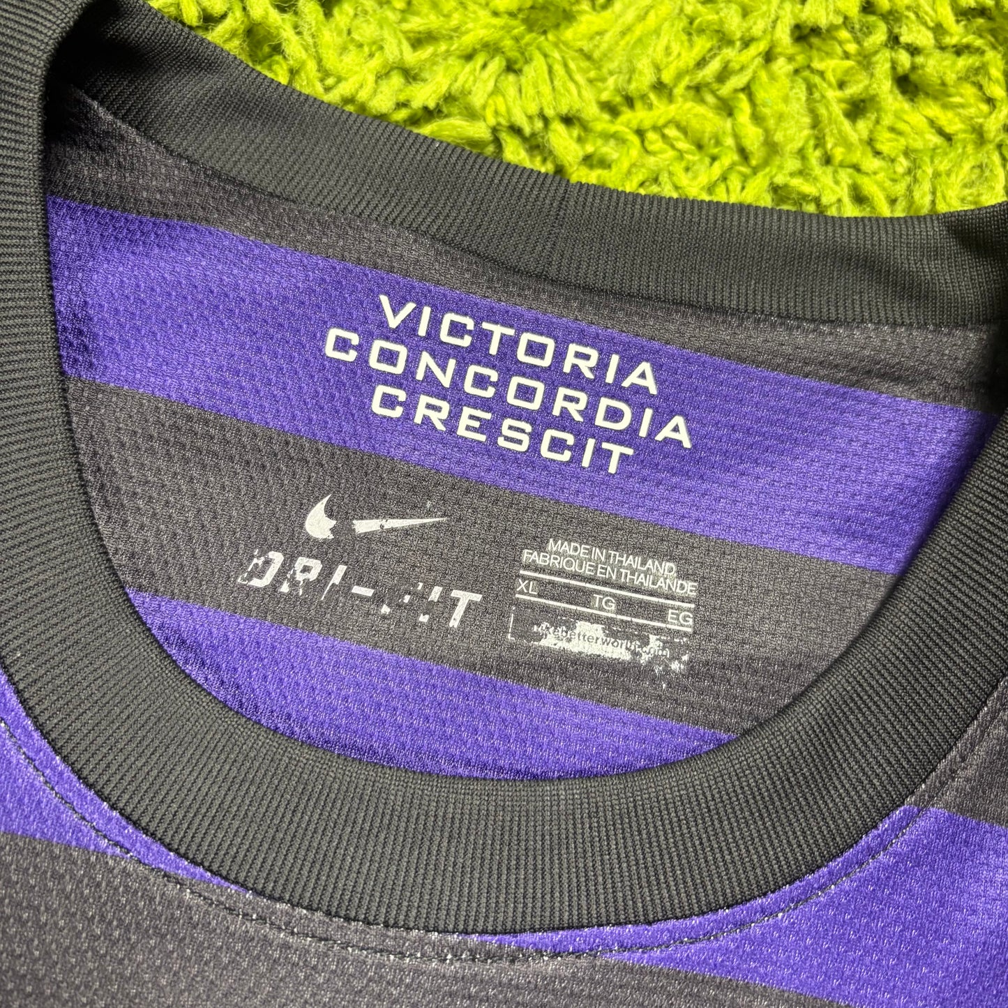 Nike FC Arsenal Podolski Trikot lila Größe XL 2012 2013