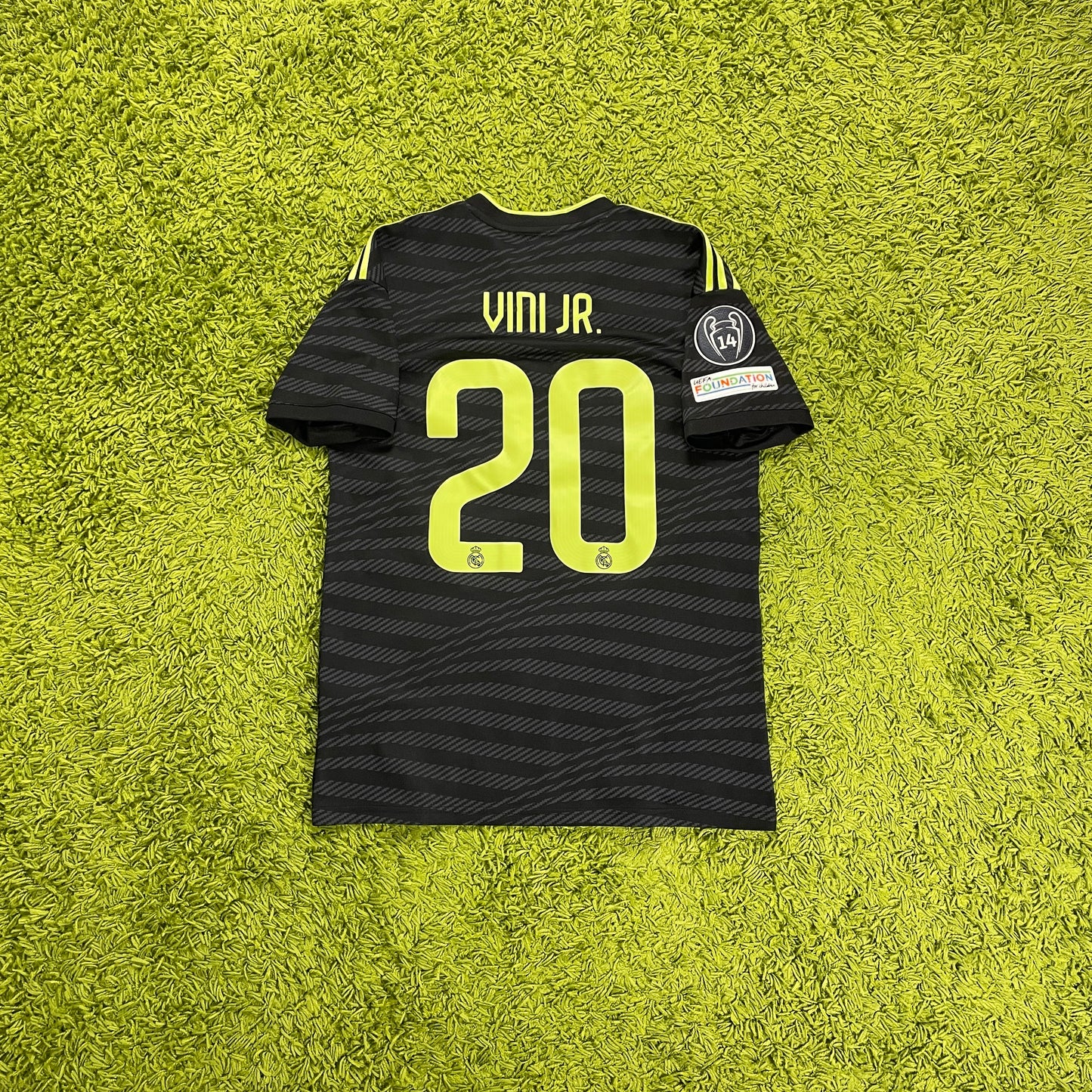 Adidas Real Madrid Vinicius Junior Trikot grau Größe M 2022 2023