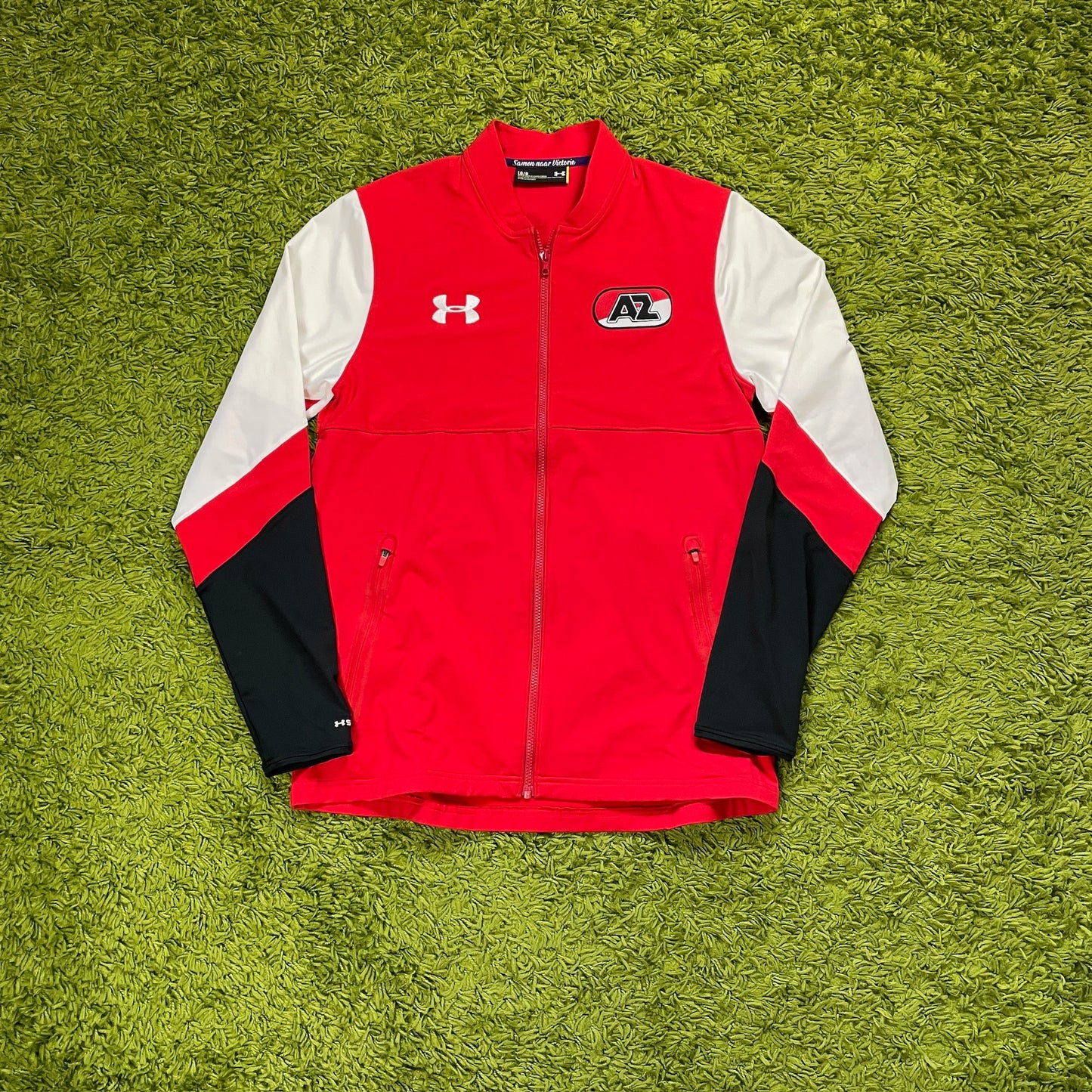 Under Armour Trainingsjacke Jacke rot Größe L