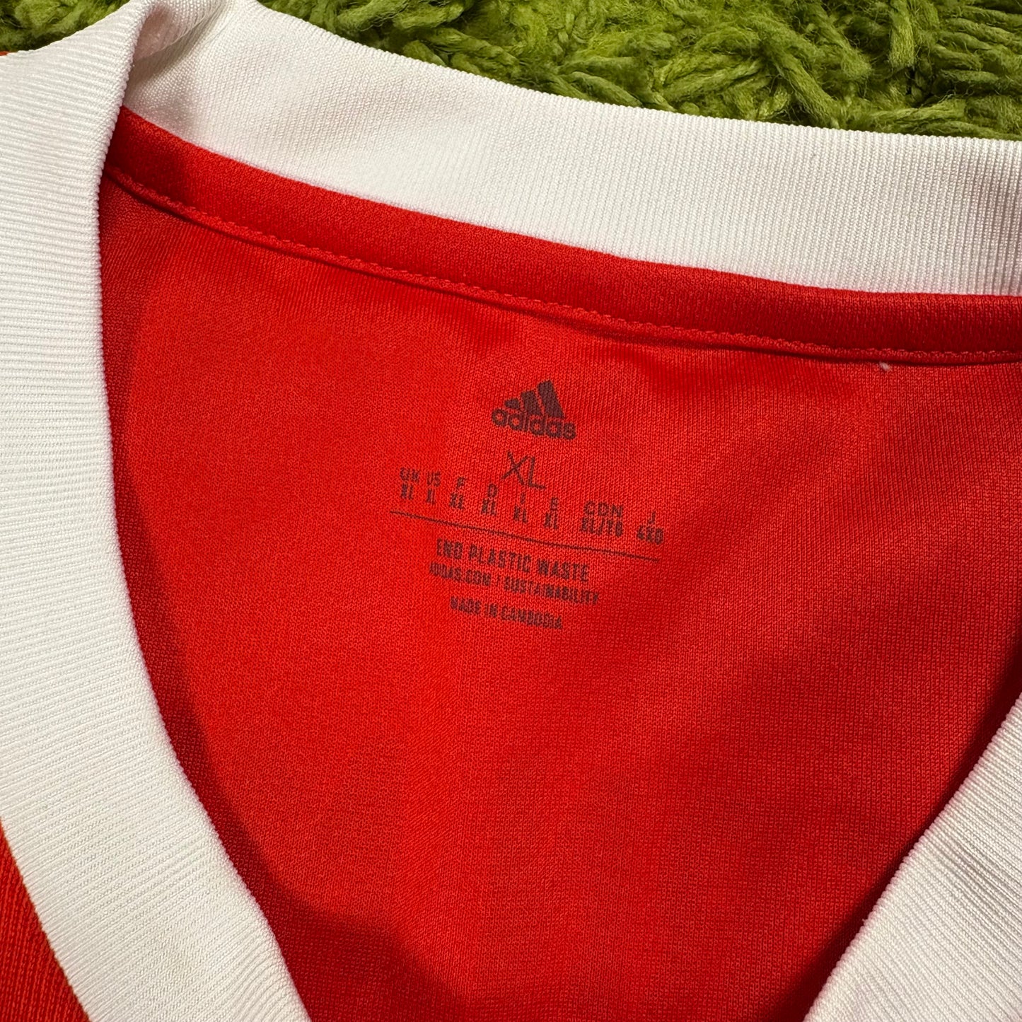 Adidas FC Bayern München Trikot rot Größe XL 2022 2023